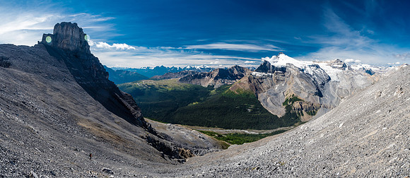 Phil is pretty small in the scree bowl between Molar Tower and Molar Mountain.