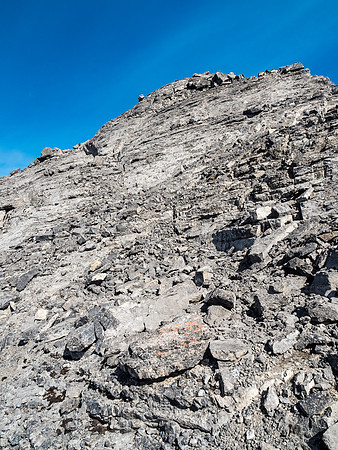 The upper summit block is very loose and blocky.