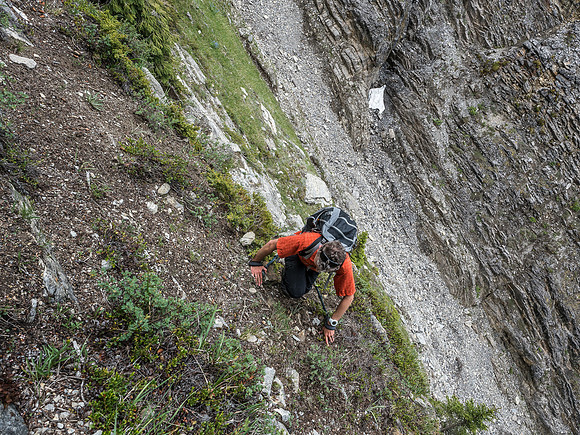 I had fun scrambling up steep muddy slopes to the NW ridge but trust me - Aunt Edna would be hating life - and you - here.