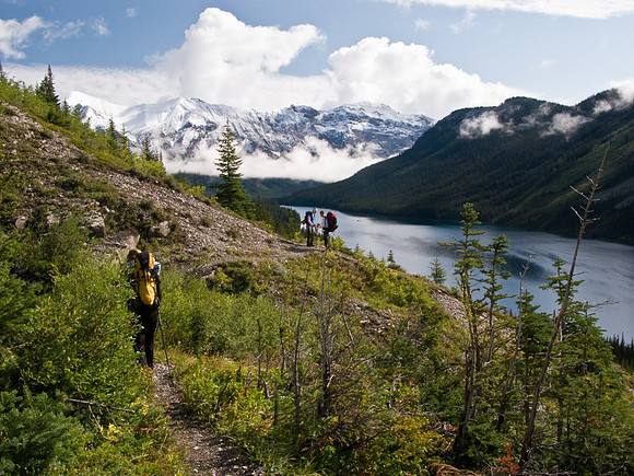 The views of Marvel Lake open up as we cross avi slopes.