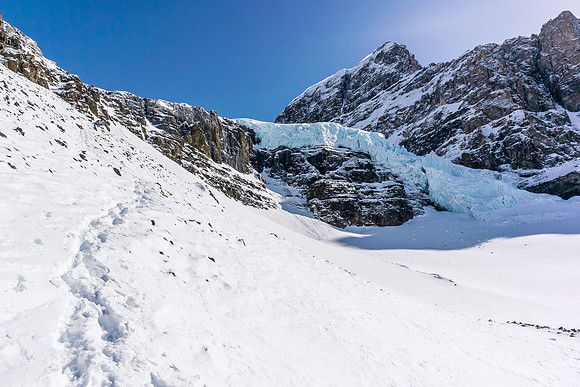 Looking back at the icefall and the top part of Andromeda Strain.