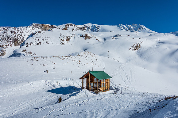 The Asulkan Hut with Youngs Peak.