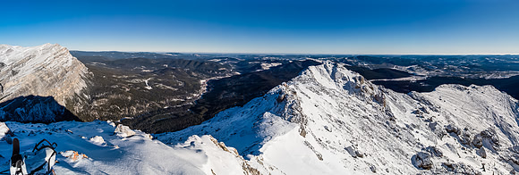 Looking east and south over Wildhorse Ridge.