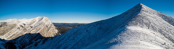 Looking ahead to the final summit push - Eagle Mountain to the left.