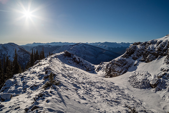 Interesting terrain on the ridge.