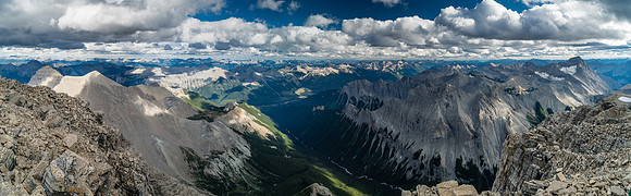 Summit views looking east and south (R). Mount Mike is the highest summit on the right but many peaks look to be over 10,000 feet in this area.