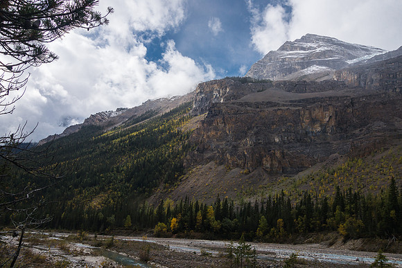 The access route for climbing Whitehorn Mountain (11,000er) is somewhere on these slopes.