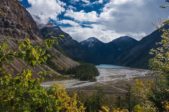 Looking back at the flats and Kinney Lake from the trail.