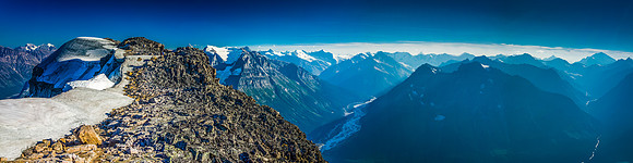 The gorgeous summit ridge of Fortress Mountain.