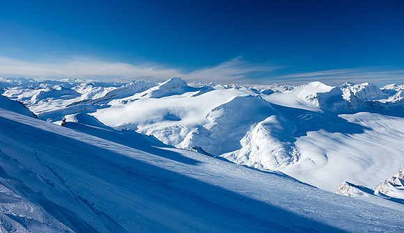 Des Poilus and Mount Collie are beautiful peaks that I immensely enjoyed standing on top of.