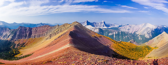 Stunning color as I make my way towards Victoria Ridge.