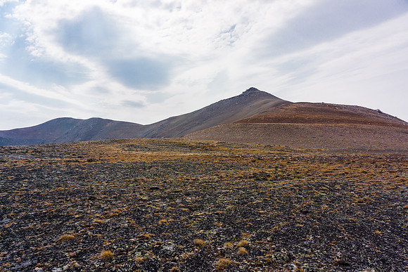 This is the nice surprise you get when going over the false summit... It's not as far as it looks - thank goodness!