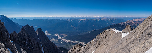 Higher than most other peaks in the vicinity now - still not at the crux.