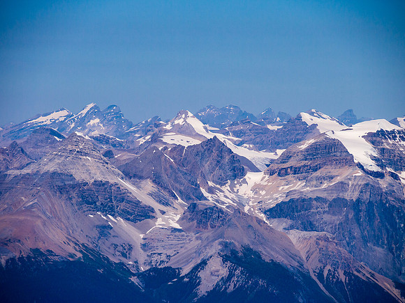 Views towards des Poilus and Collie.