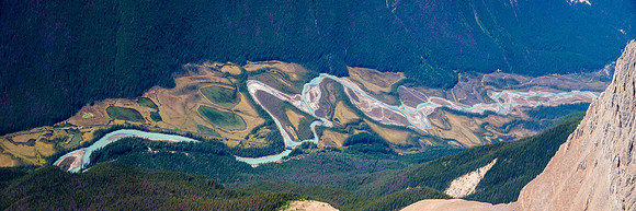 A different sort of pano - the Kicking Horse River winds its way down the valley below.