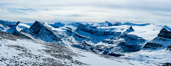 Classic Wapta peaks including Portal, Gordon, St. Nicholas, Olive, Balfour, Vulture and Crowfoot (R to L).