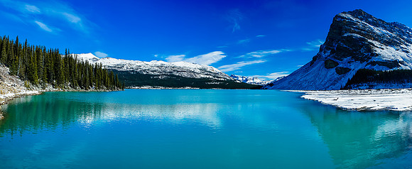 Incredible colors on Bow Lake.