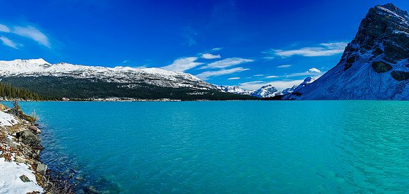 Incredible colors on Bow Lake.