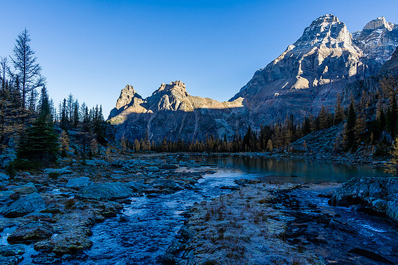 Looking over Cascade Ponds towards Wiwaxy (L) and Huber (R).