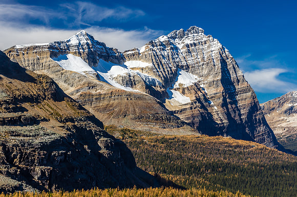 Gorgeous morning lighting on Little (L) and main Odaray Peaks.