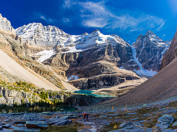 Lefroy Lake is visible in front of Lake Oesa here.