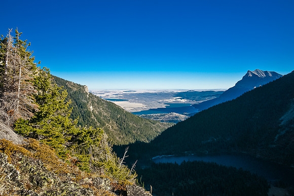 Looking out to the prairies past Vimy Peak.