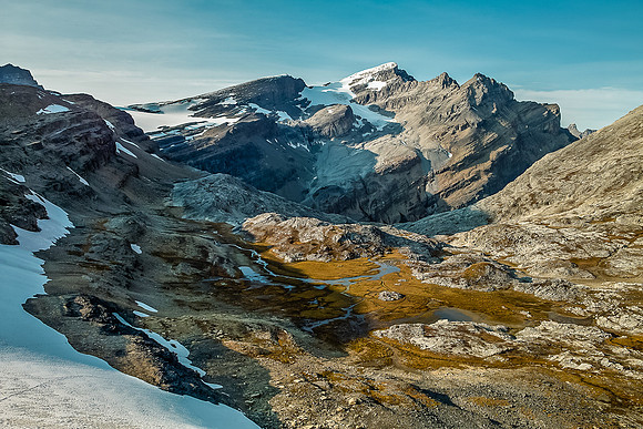 Looking down at the Caldron Lake flats, across Delta Creek Valley with Patterson in the bg.
