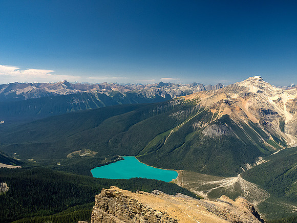 Emerald Lake and Mount Carnarvon (R) - my very last Kane Peak scramble!