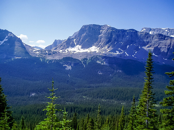 Looking back across the parkway to Crowfoot Mountain.