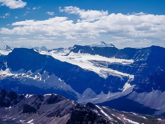 BowCrow (L) and Crowfoot with Balfour at right.