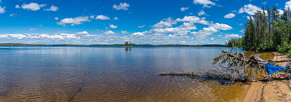 The beach at the start of the 975m portage towards North Prairie Lake.