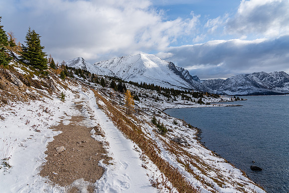 Hiking along Ptarmigan Lake.