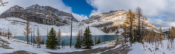 Ptarmigan Peak and Wall of Jericho over Zigadenus Lake.