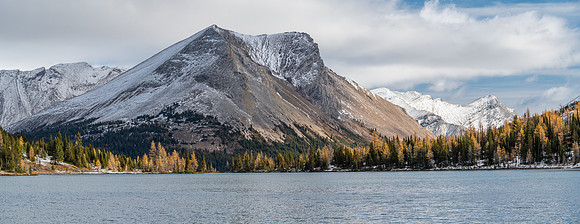 Skoki Mountain over Myosotis Lake.