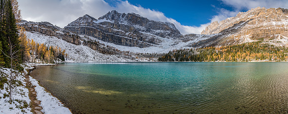 Hiking around Myosotis Lake.