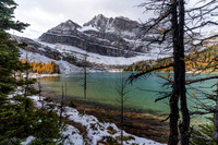 Hiking along Myosotis Lake.