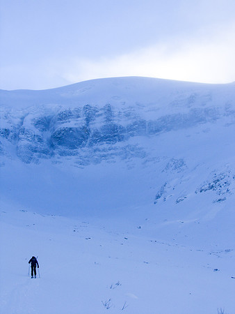 Returning down the Bow Canyon.