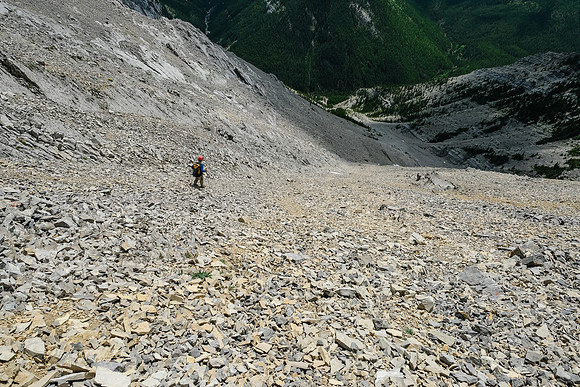Descending the south gully to Cliff Creek.