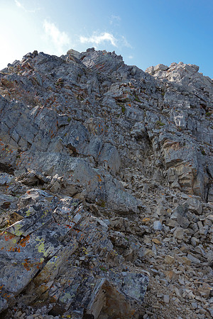 Looking back at a section of ridge just under the summit of Kent Ridge - loose!