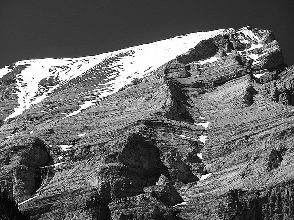 A telephoto of the summit.