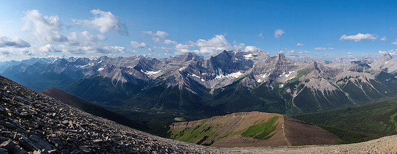 Pano looking back at the ascent route for Kent Ridge at the north outlier.