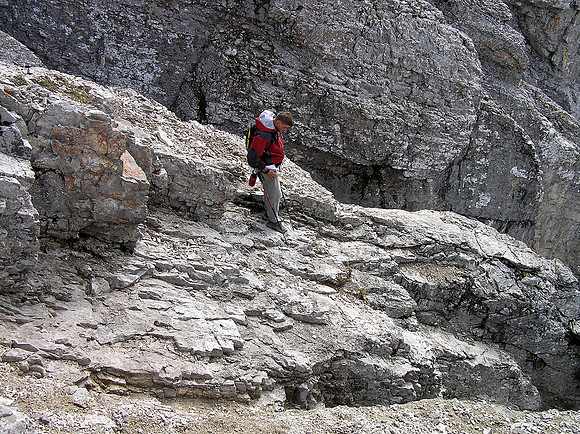 Descending to the chains.