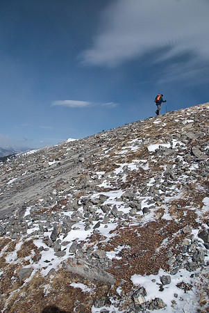 Wietse trudges up the skyline ridge on Burke's wide approach.