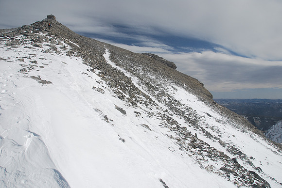 The lookout and summit come into view.