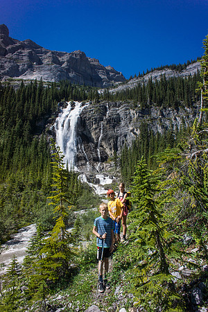 Hiking back along Petain Creek.