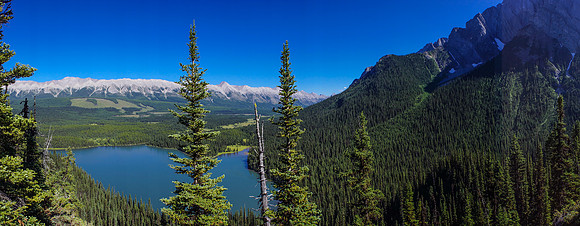 View of the lower lake from the lookout point.